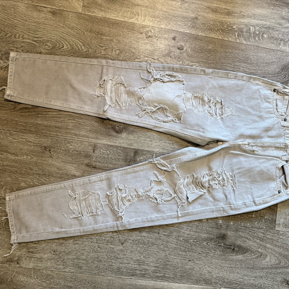 American Eagle Outfitters Light Beige Distressed Skinny Jeans
